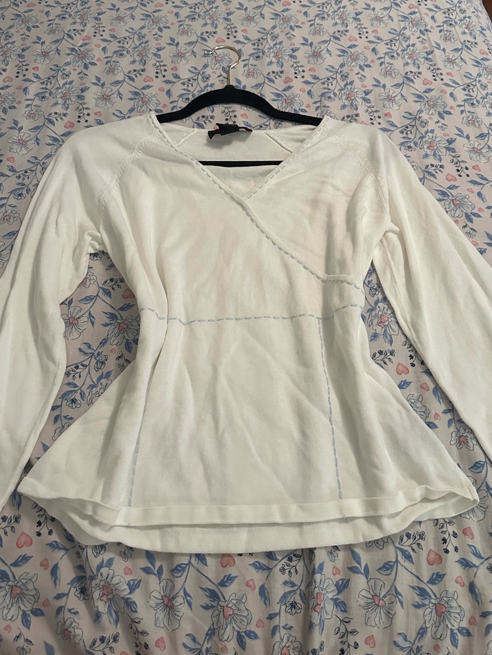 Gloria Vanderbilt White Long-Sleeve Wrap-Style Top